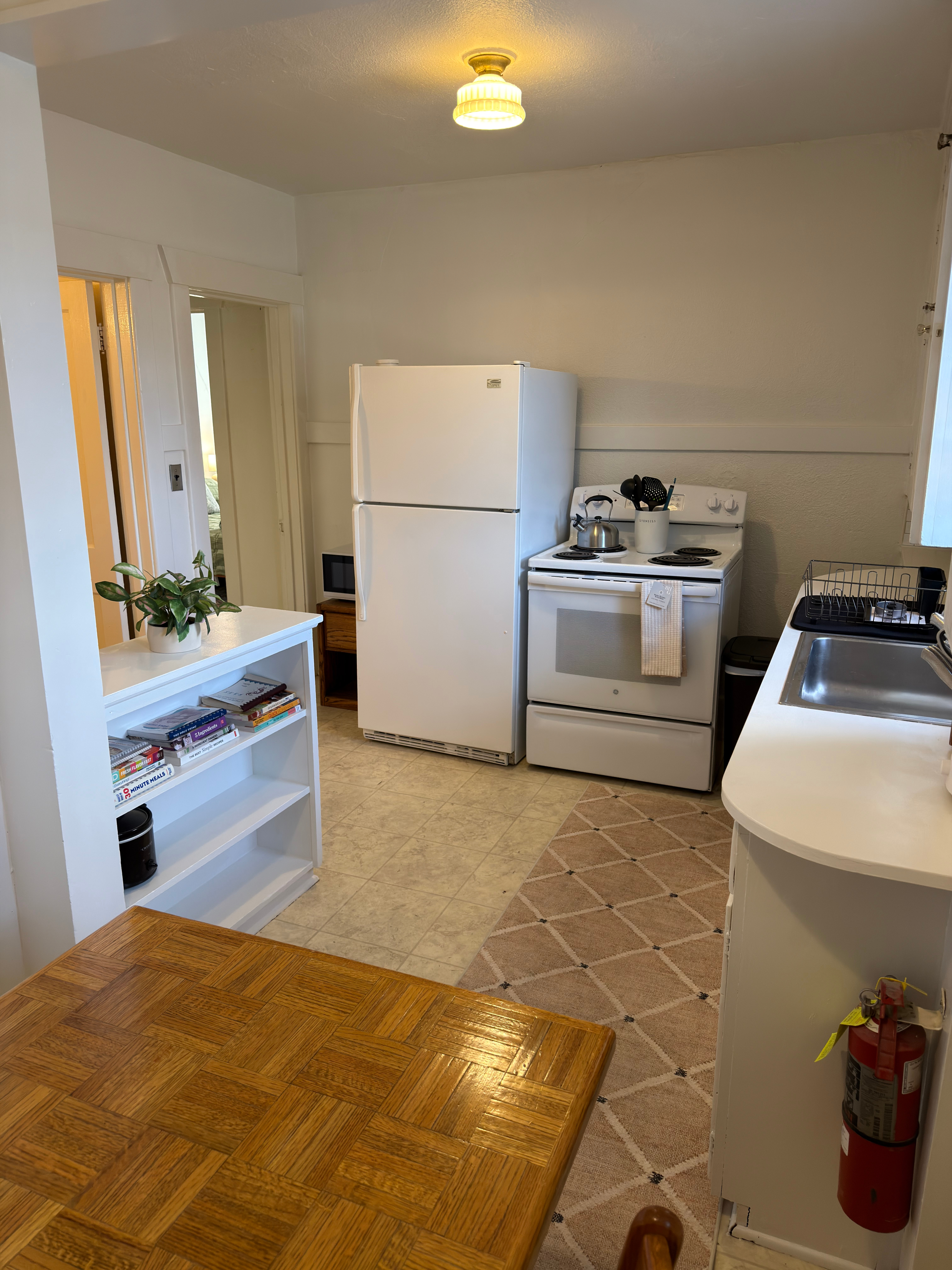 Charming Centrally Located 1 BD 1 BA Unit B - Photo 10