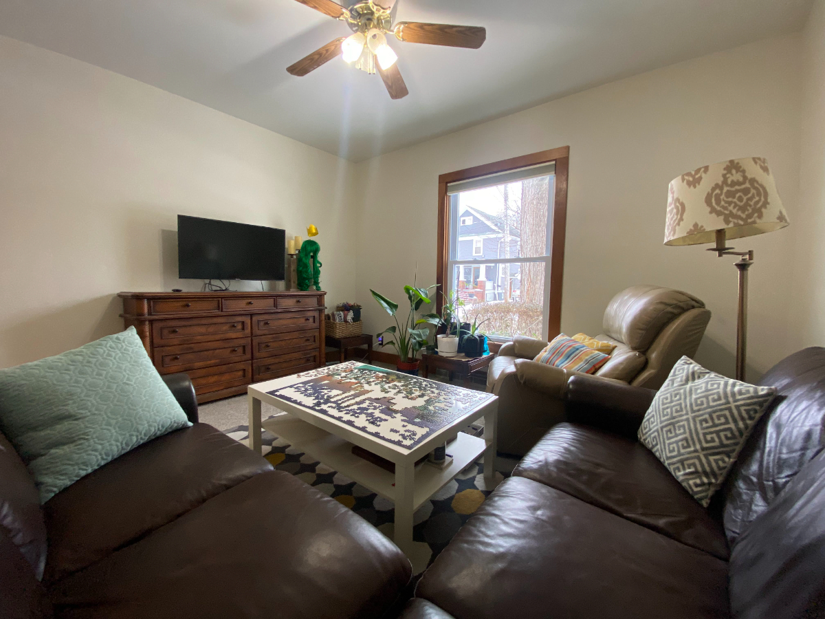 Fully furnished 1 or 2 bedrooms available, 1/2 mile from Arnot Ogden Medical Center - Photo 5