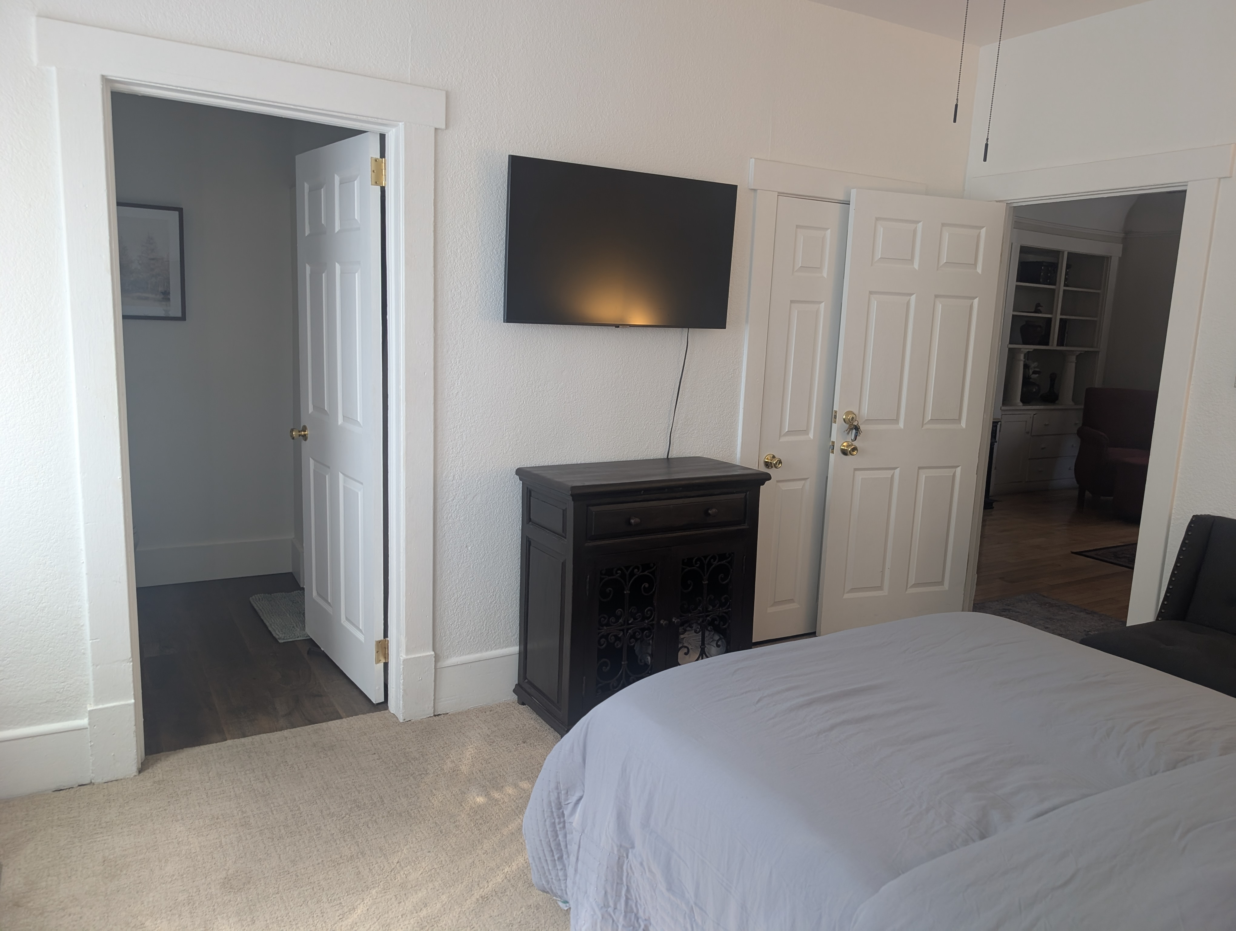 Beautiful Private Furnished Room - Photo 5
