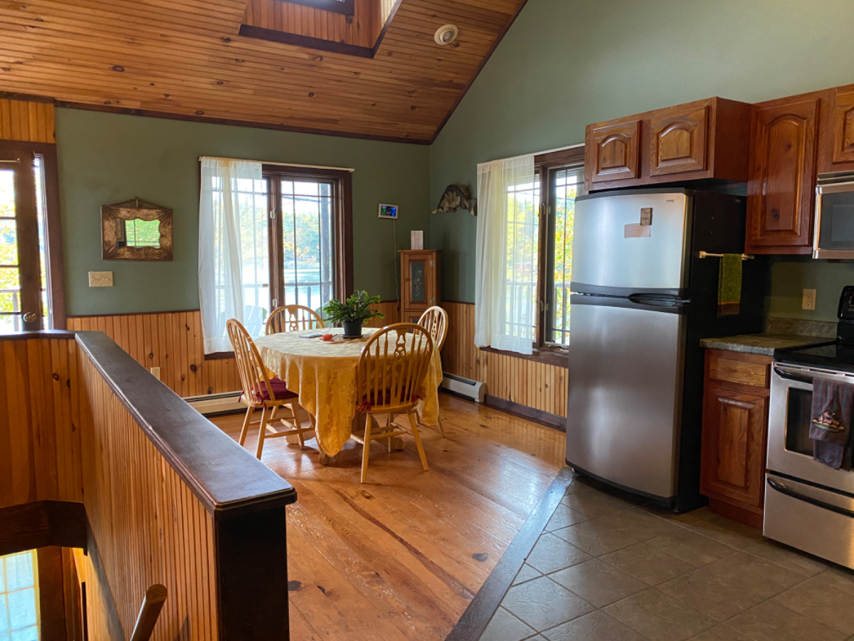 Lake Bomoseen home - Photo 4