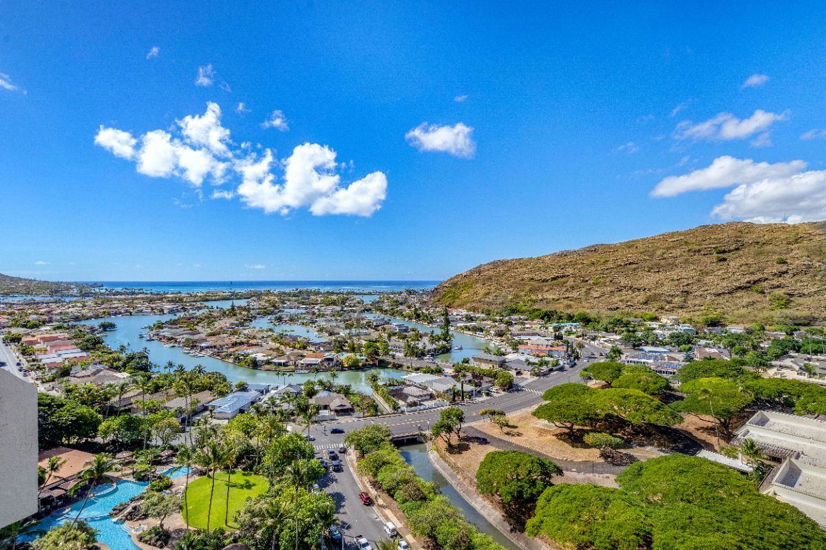Stunning Penthouse Luxury in Hawaii Kai - Photo 3