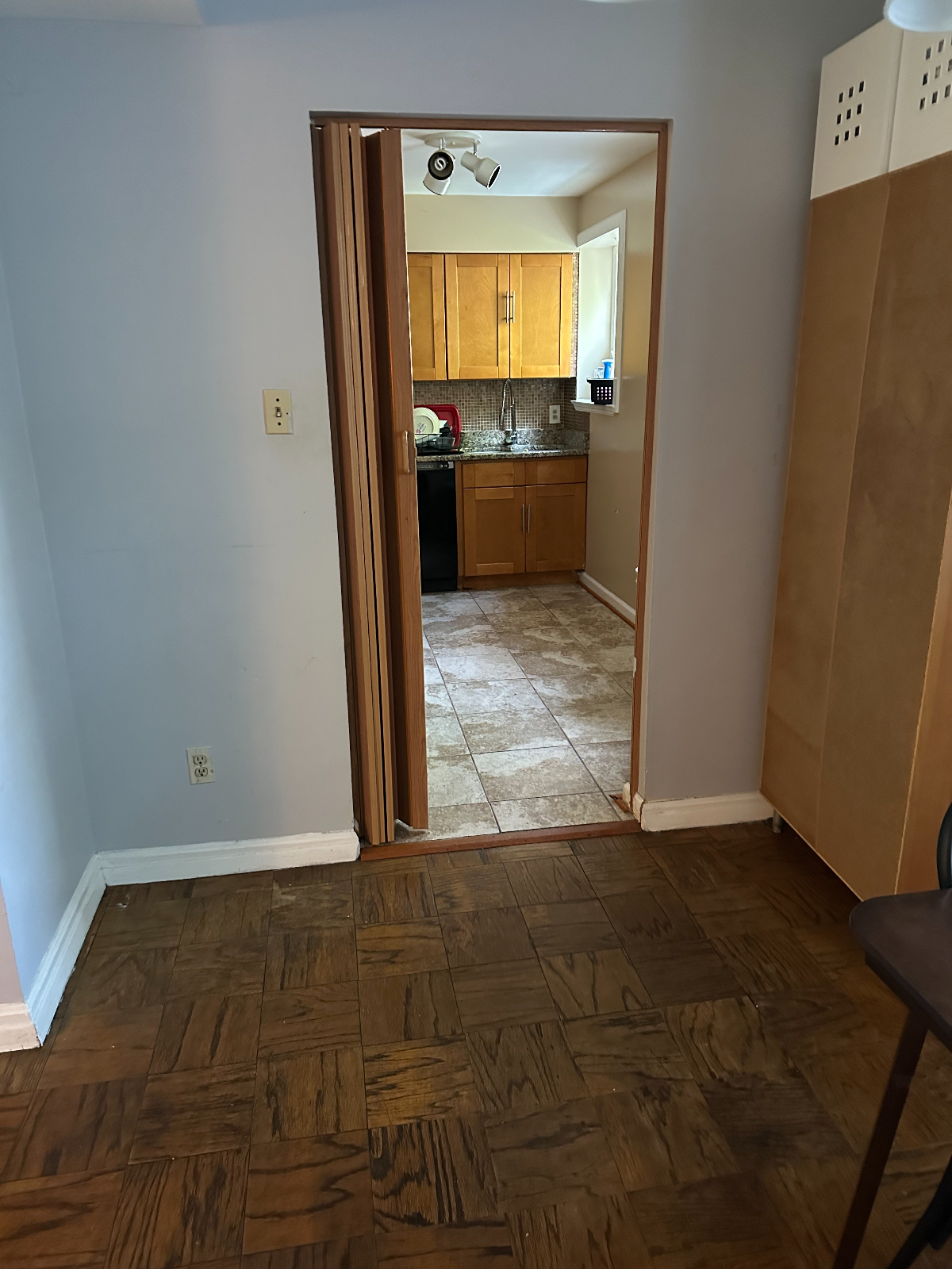 Langley CT Apt - Photo 9