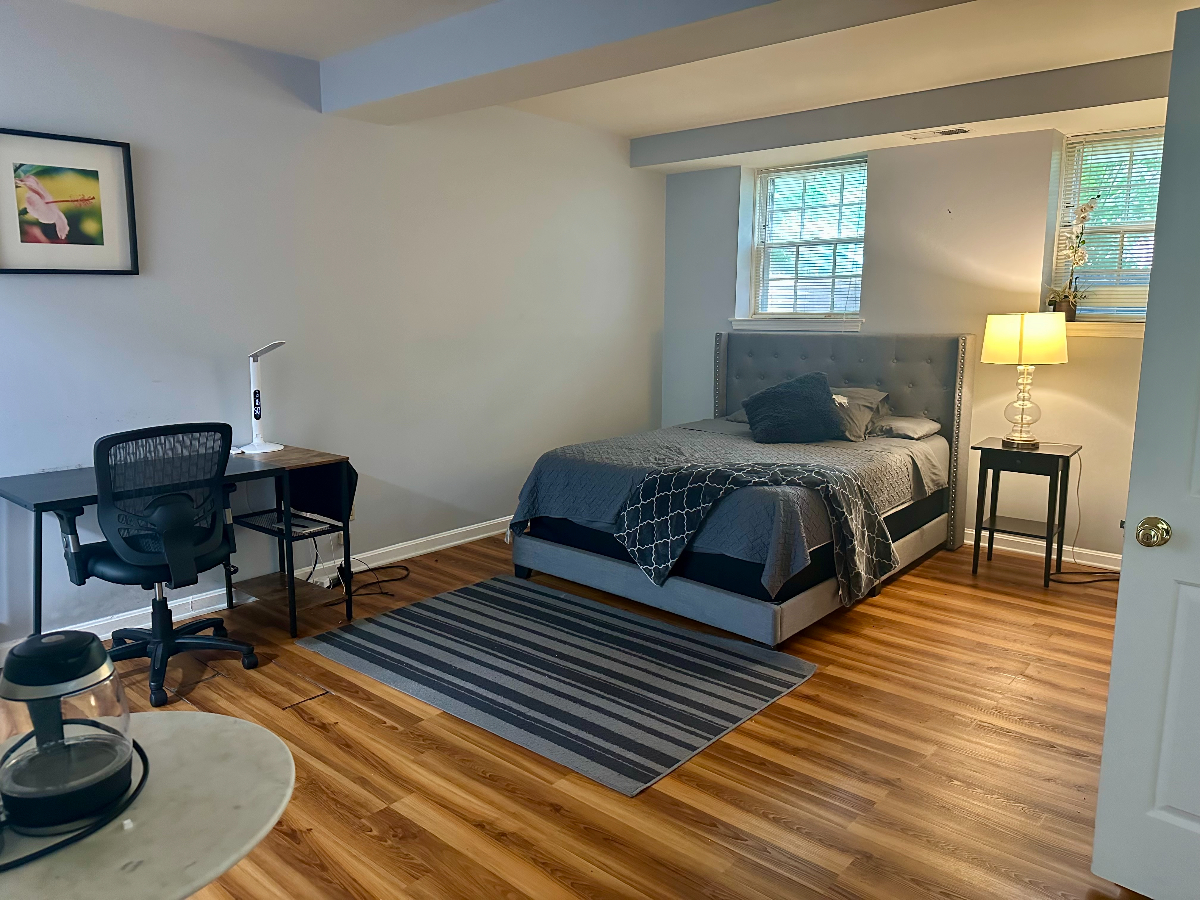 Langley CT Apt - Photo 1