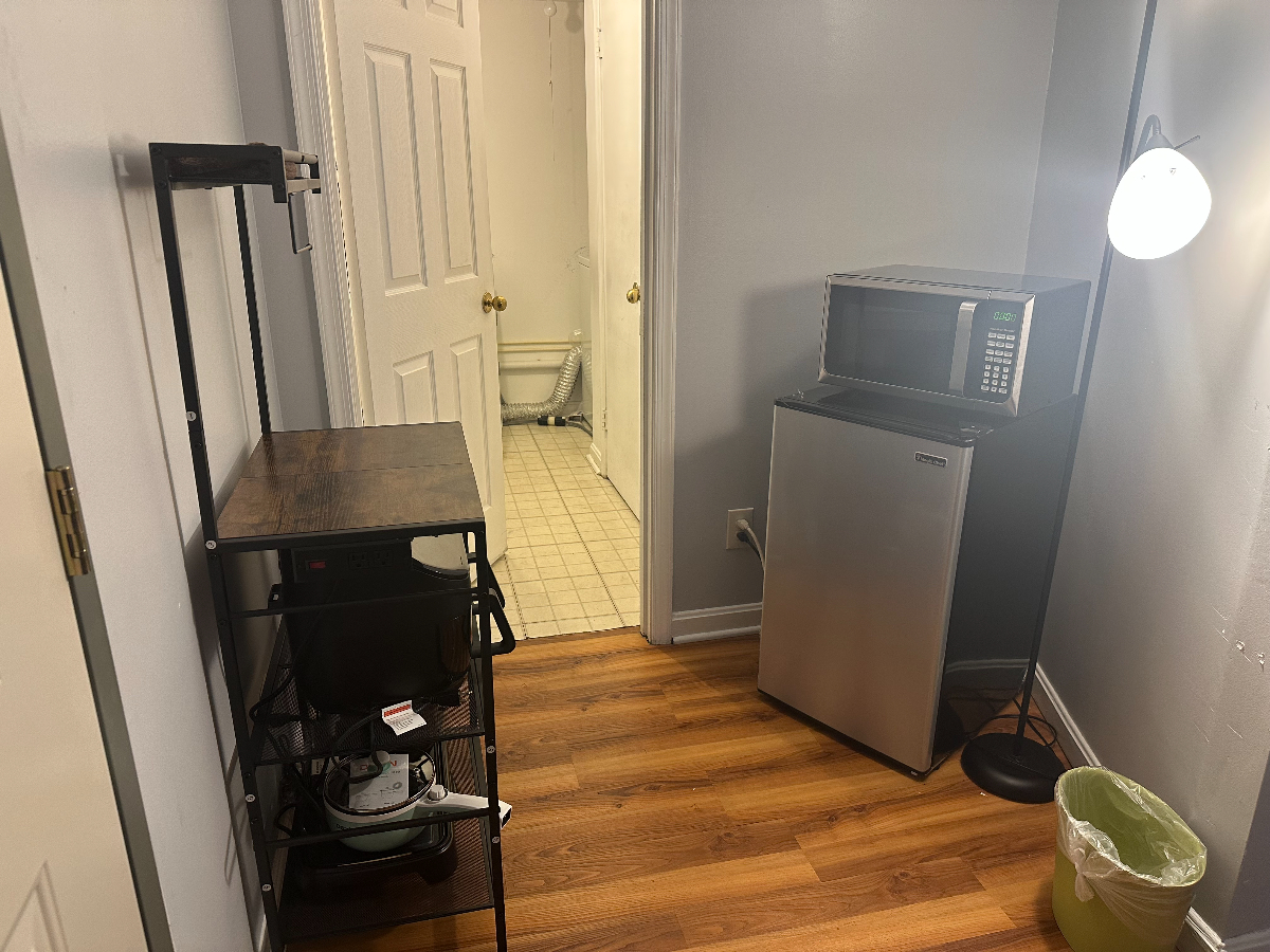 Langley CT Apt - Photo 6