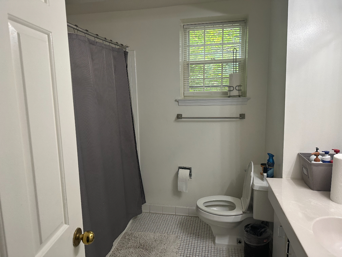 Langley CT Apt - Photo 4