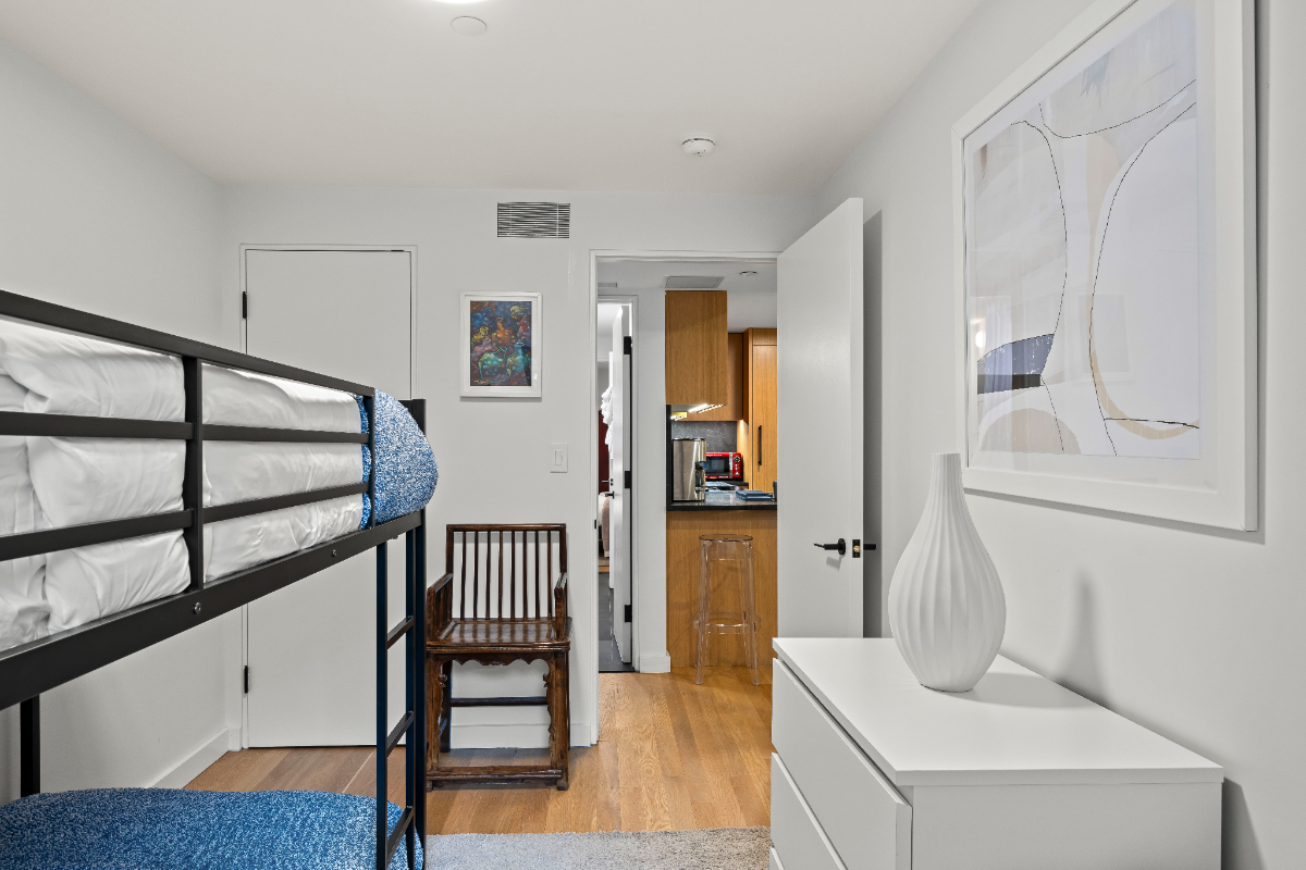 Degraw Place - Photo 3