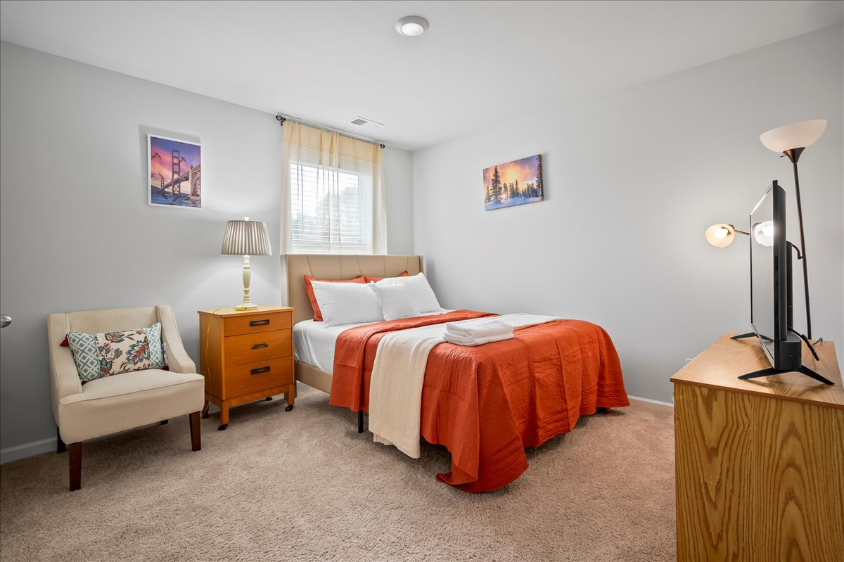 Furnished Room with Shared Bath Near Bus Line