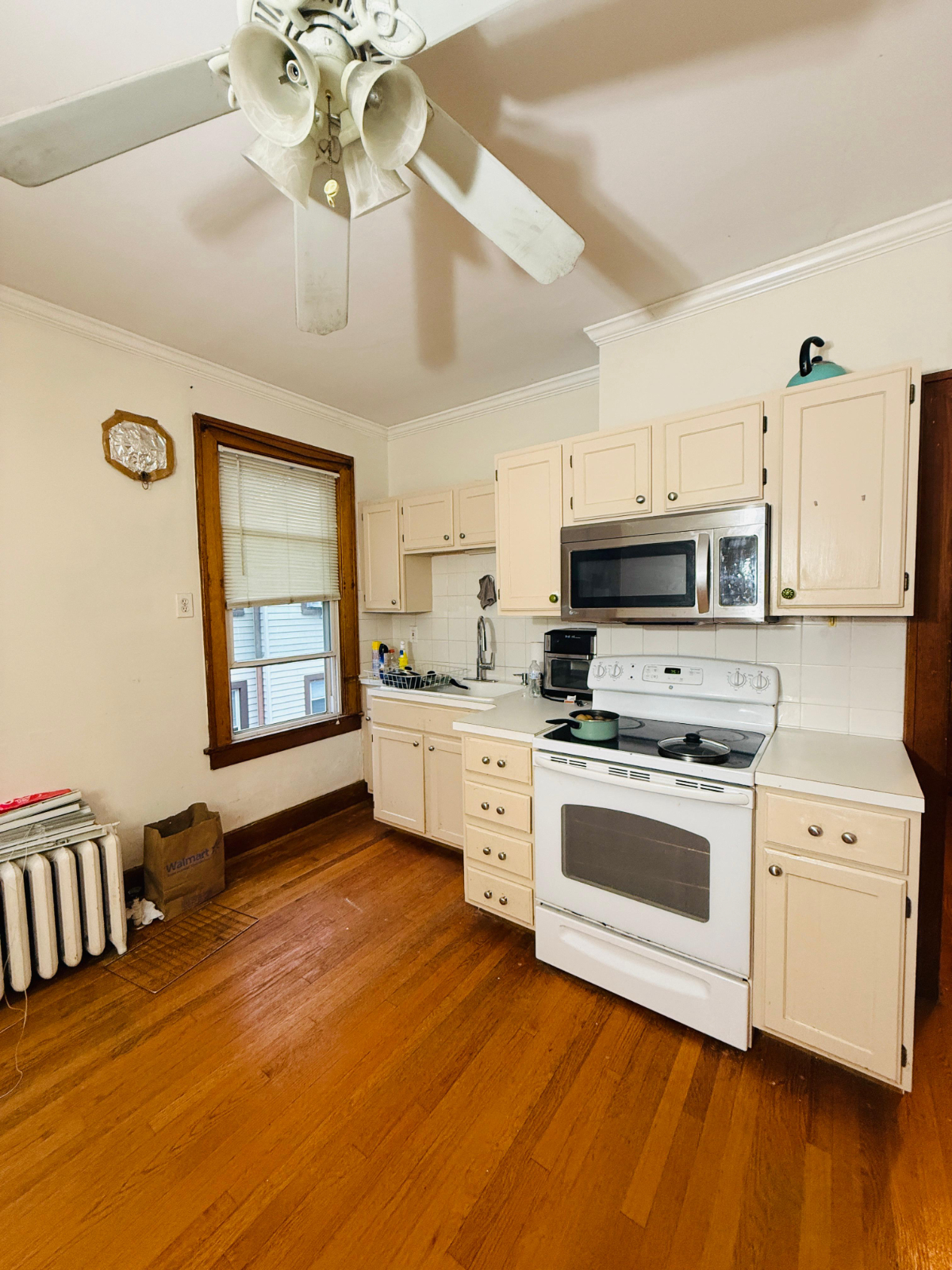 Cozy place in a peaceful and safe area near St Peter's and Albany Medical Center. - Photo 2