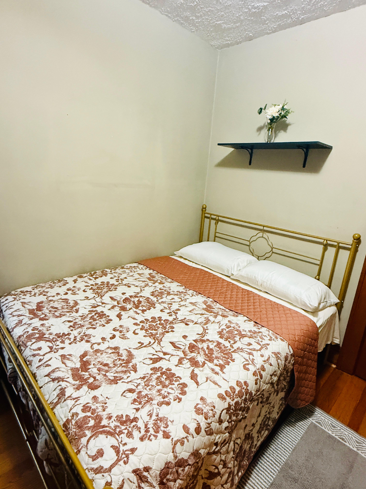 Cozy place in a peaceful and safe area near St Peter's and Albany Medical Center. - Photo 7