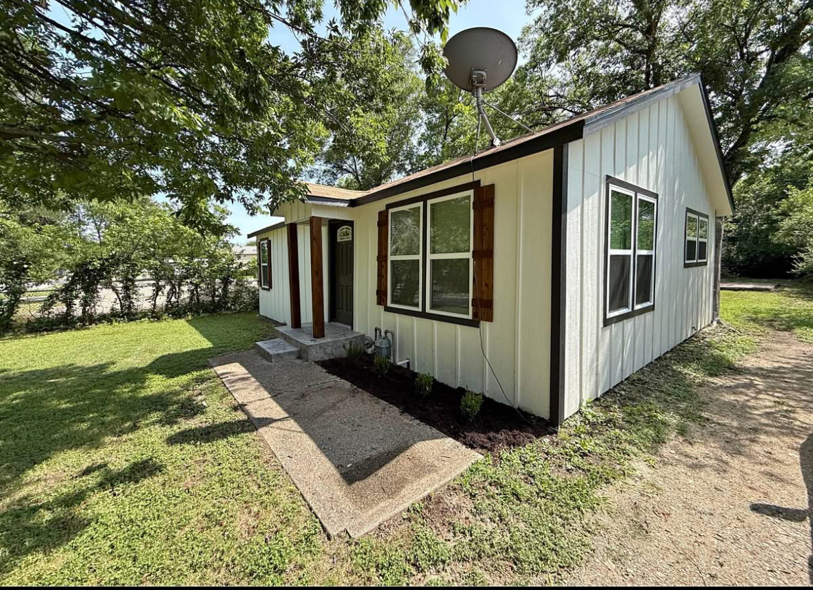 Hogan Cottage - Photo 1