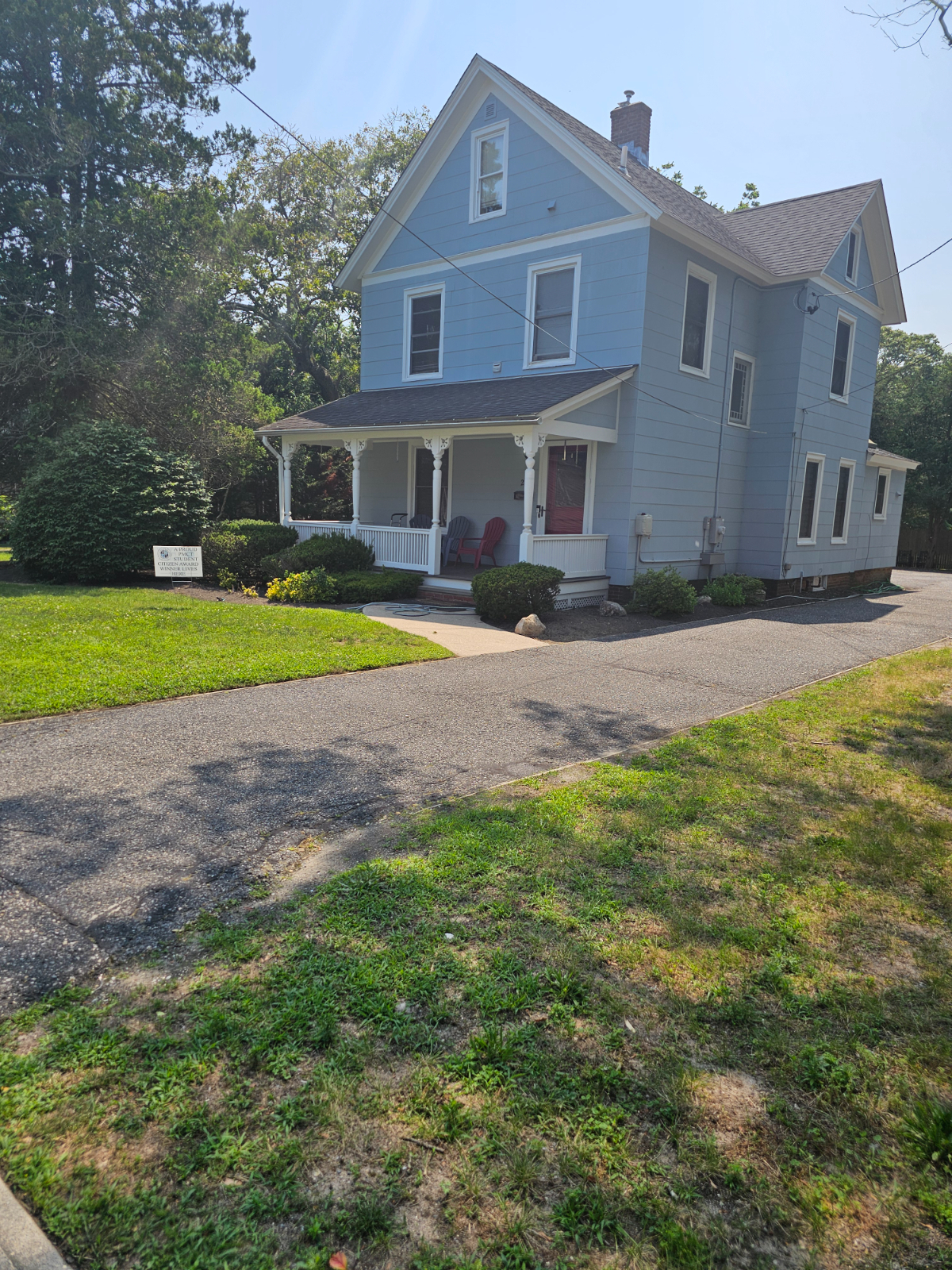 Spacious 4-Bedroom Home with Huge Backyard, Fishing Dock, and Modern Comforts - Photo 5