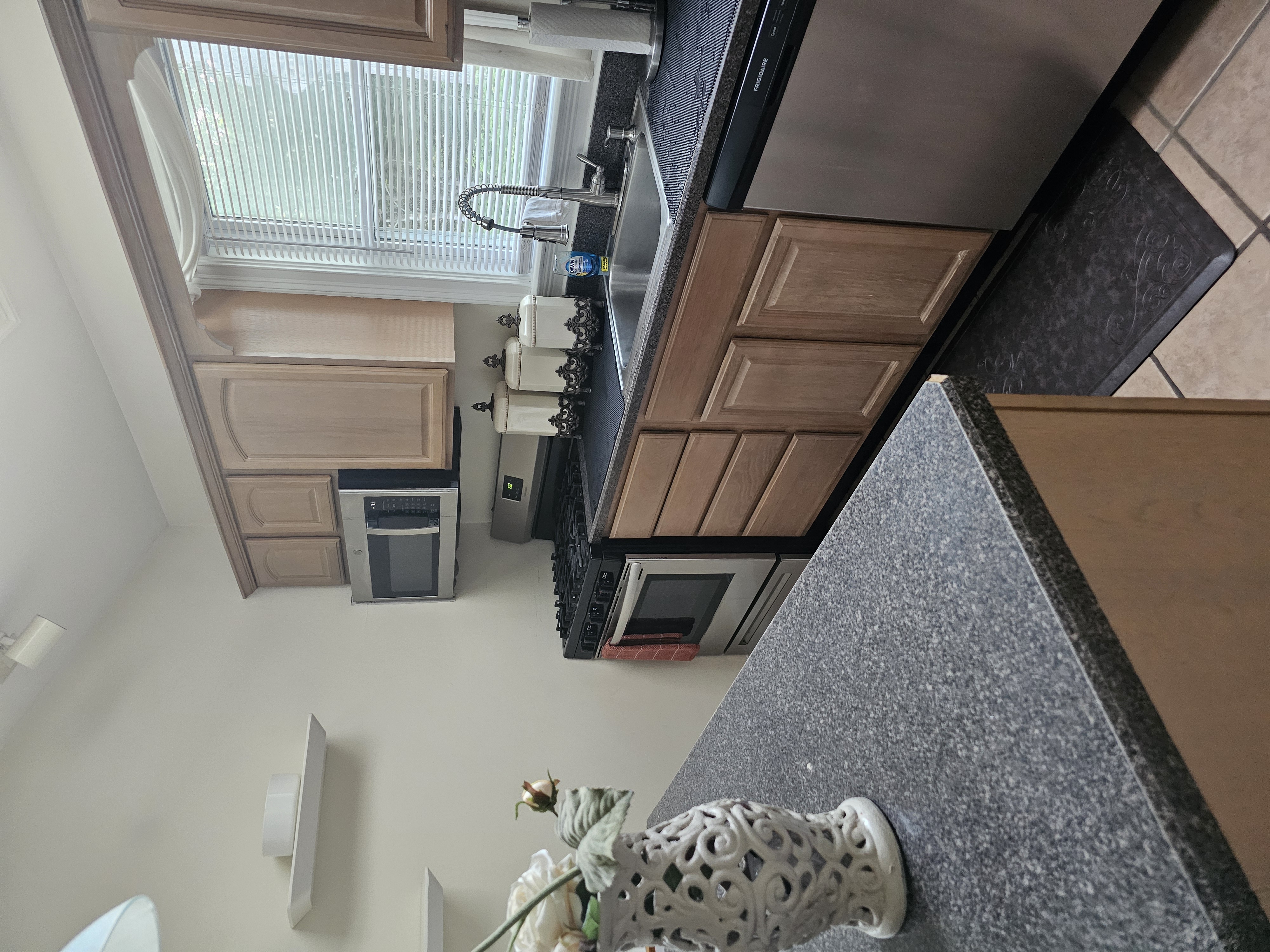 Spacious 4-Bedroom Home with Huge Backyard, Fishing Dock, and Modern Comforts - Photo 10