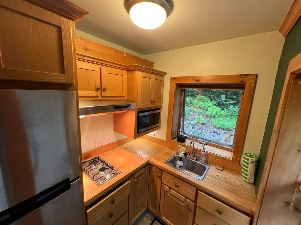 The Little House - Photo 10