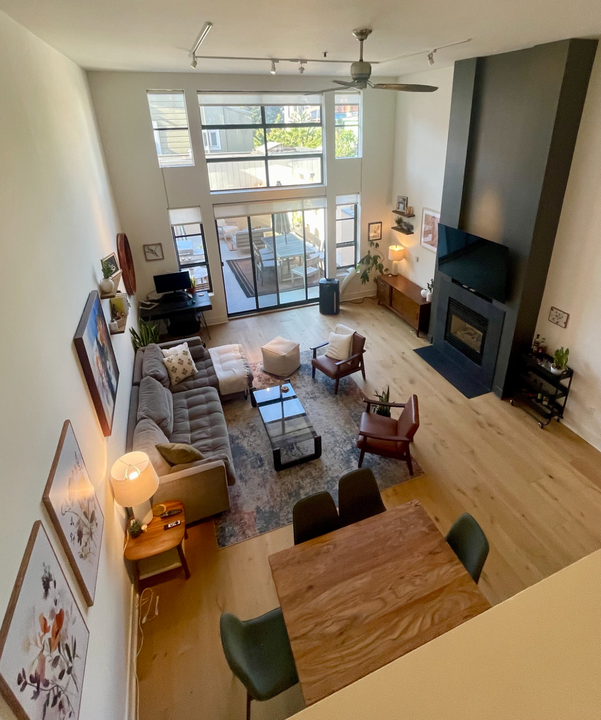 Luxury Loft with Huge Sunny Patio - Photo 5