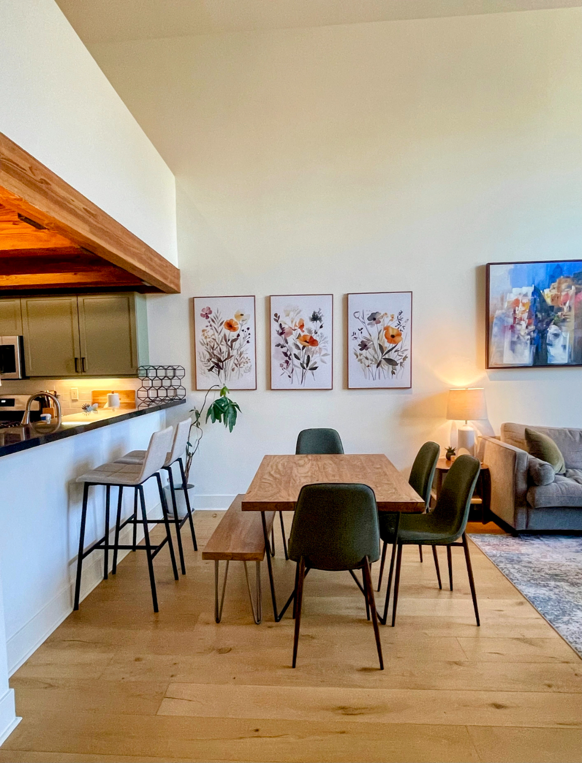 Luxury Loft with Huge Sunny Patio - Photo 4