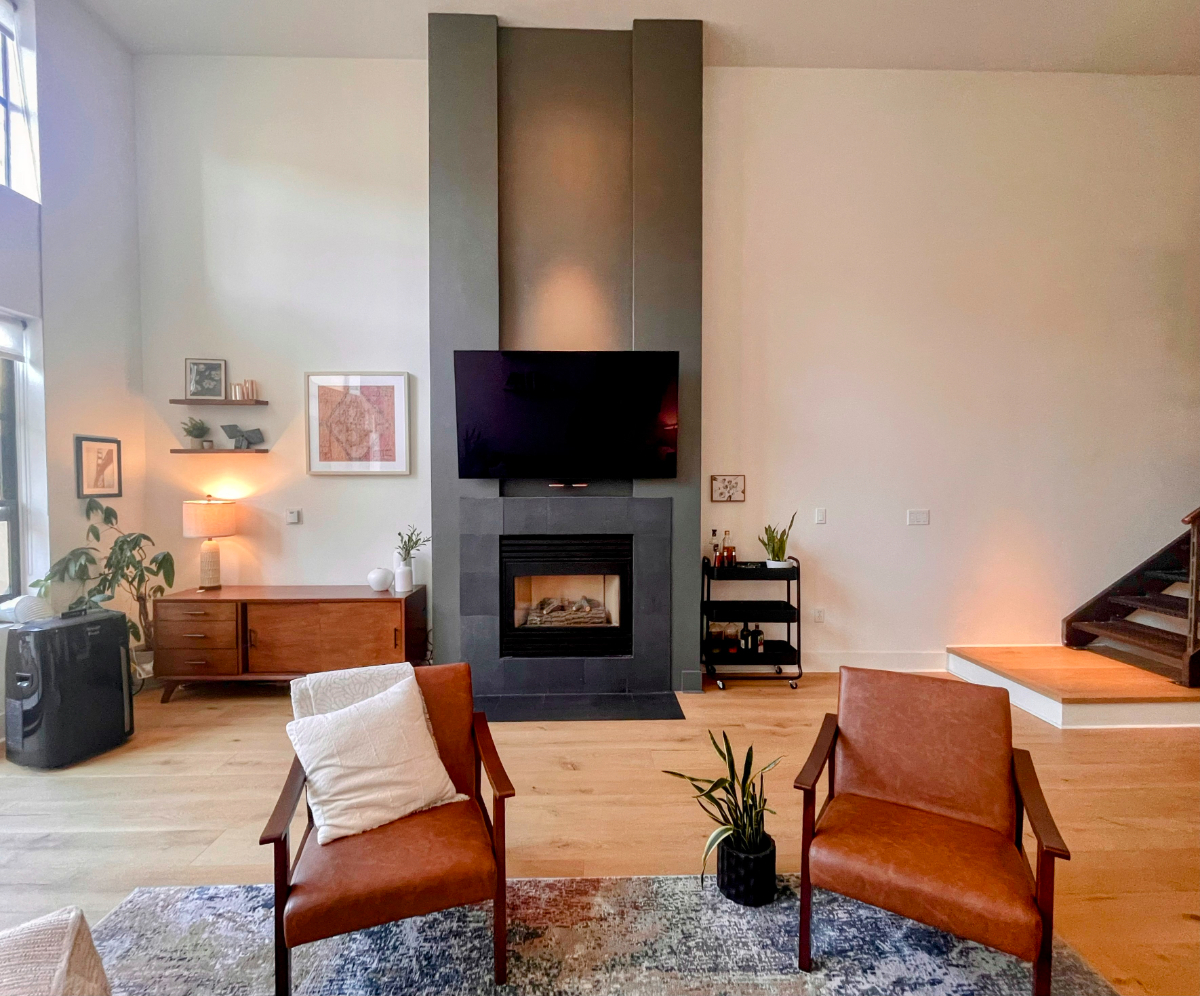 Luxury Loft with Huge Sunny Patio - Photo 2