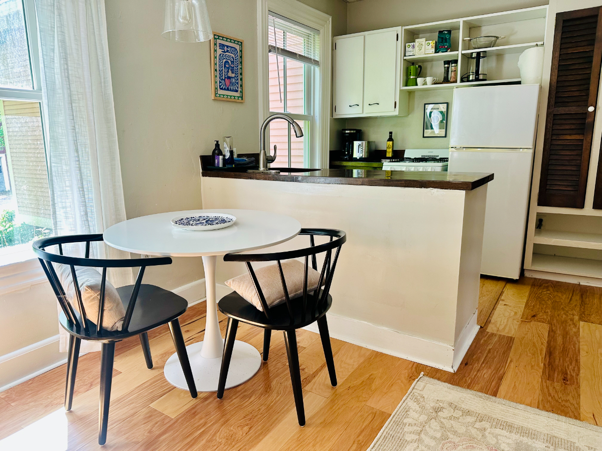 Charming 1BR Loft in Walkable Shelburne - Photo 2