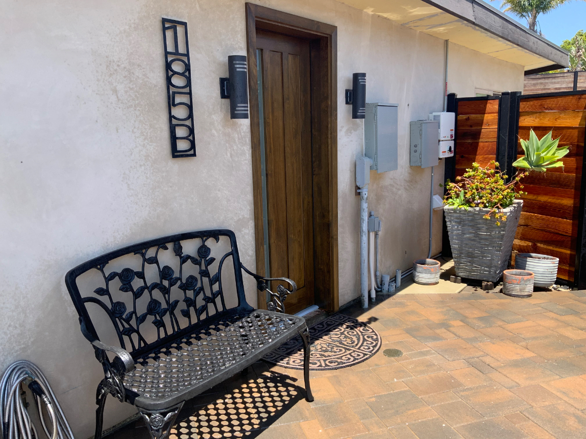 Vista Hillside Hideaway - Photo 2
