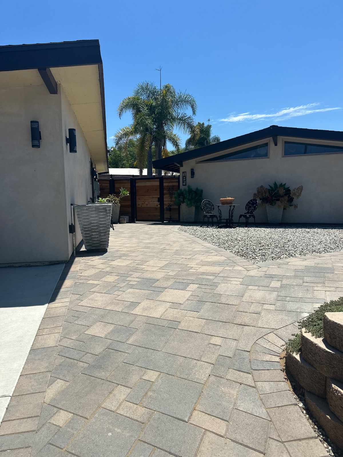 Vista Hillside Hideaway - Photo 4