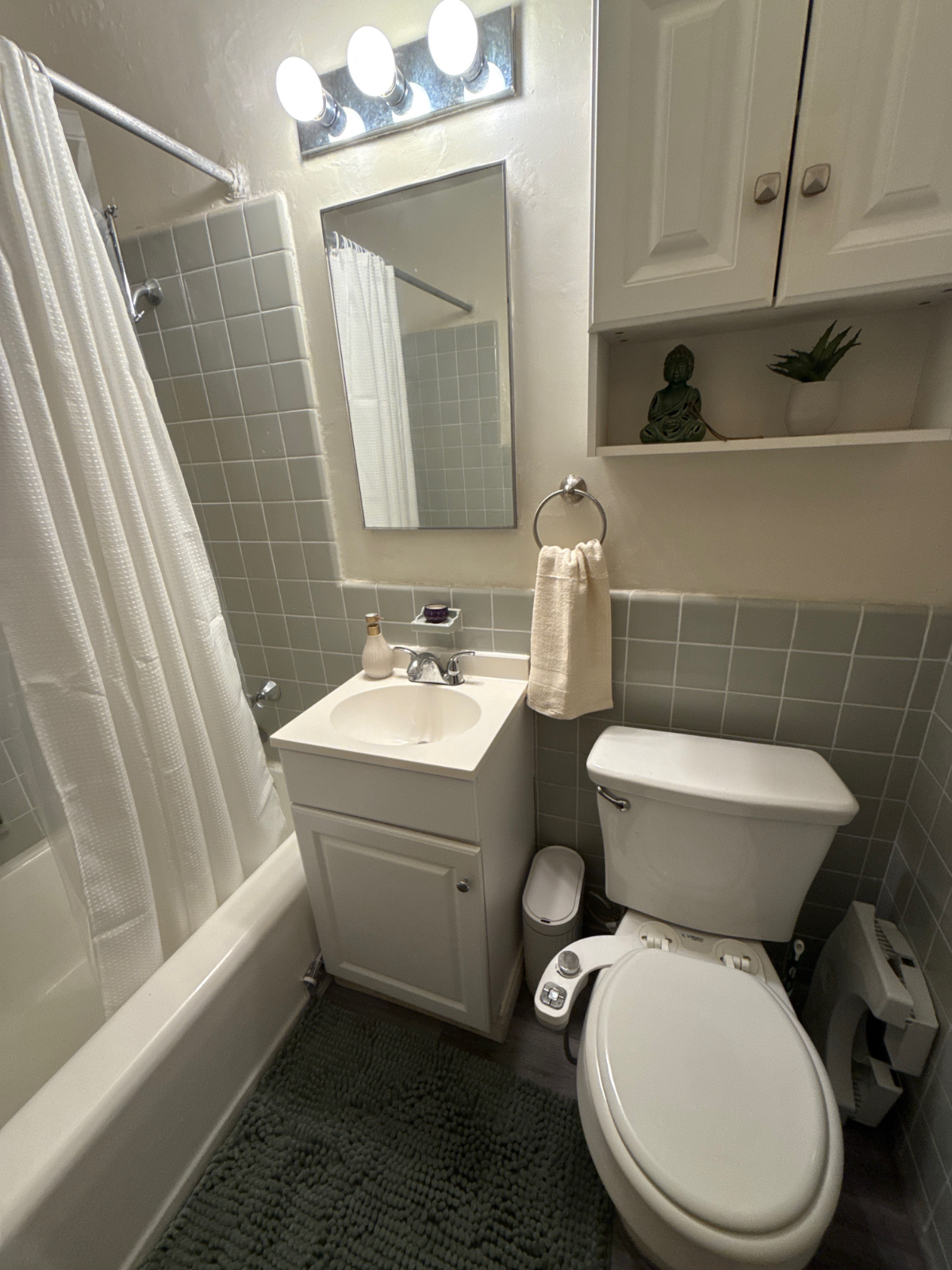 Walkable Furnished 1BR Near The Grove & Miracle Mile - Photo 4