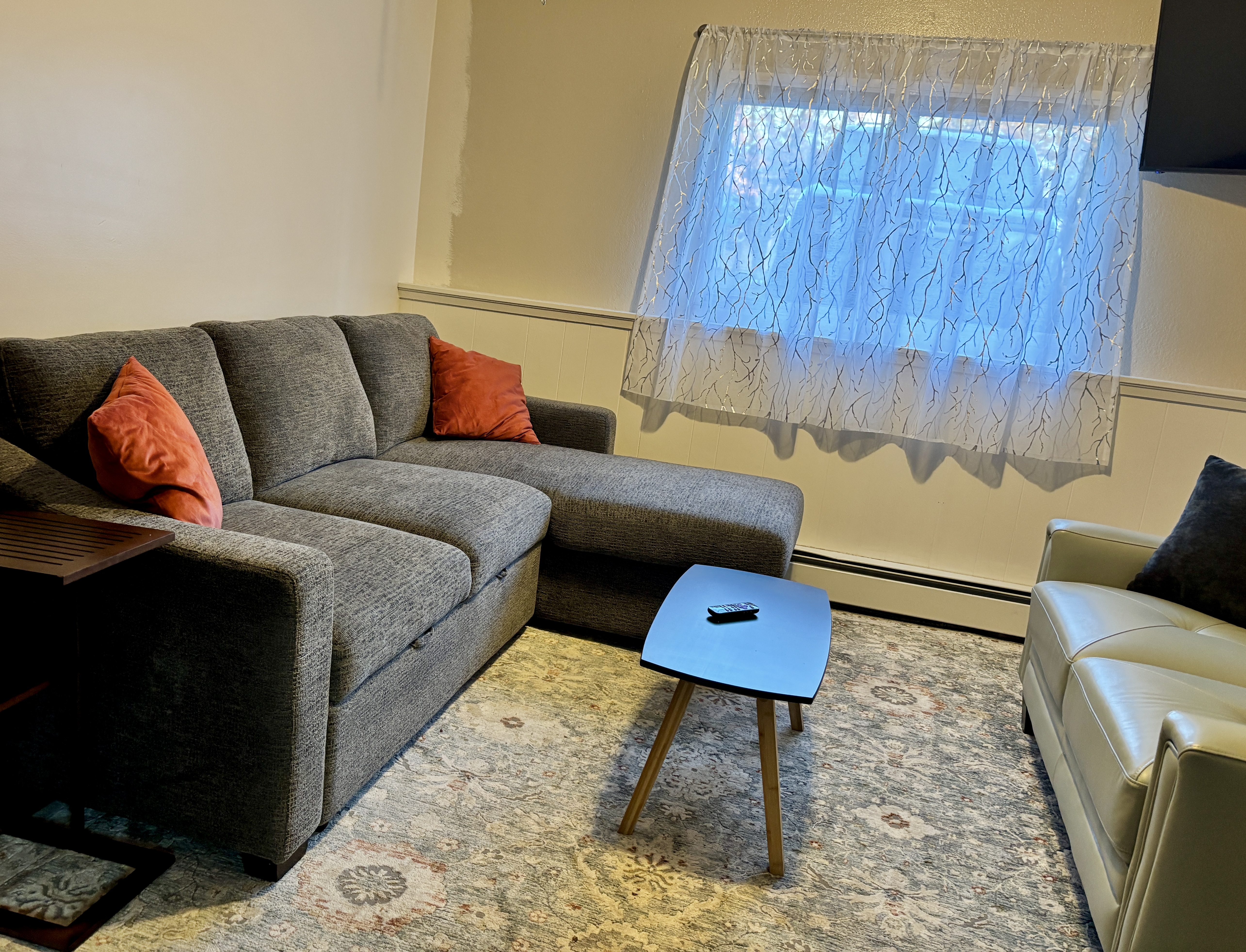 Midtown Retreat - Photo 3