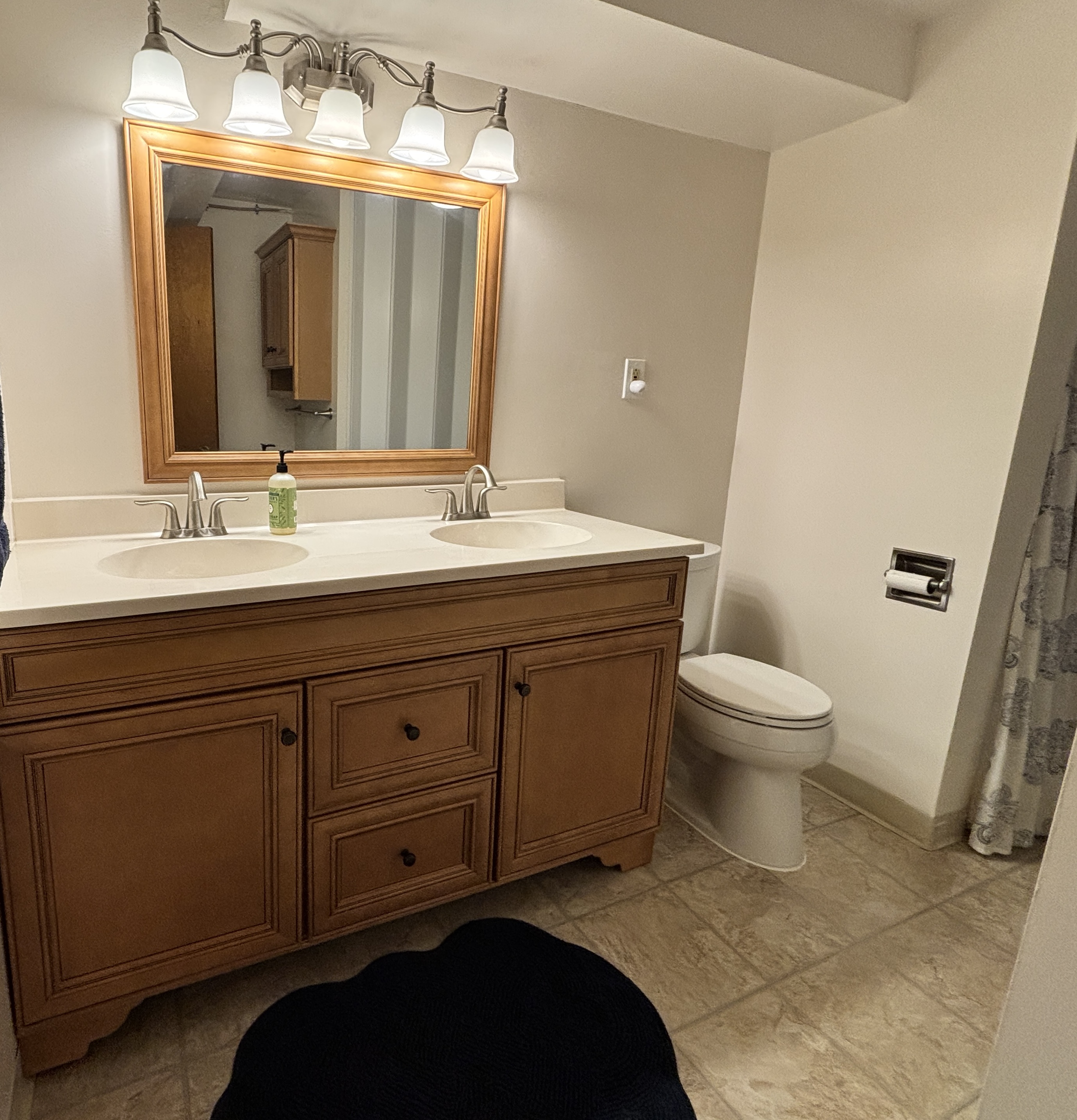 Midtown Retreat - Photo 7
