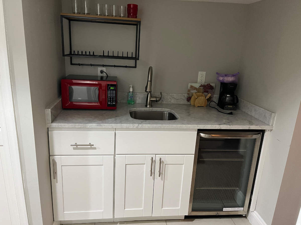 English Basement with Parking - Photo 1