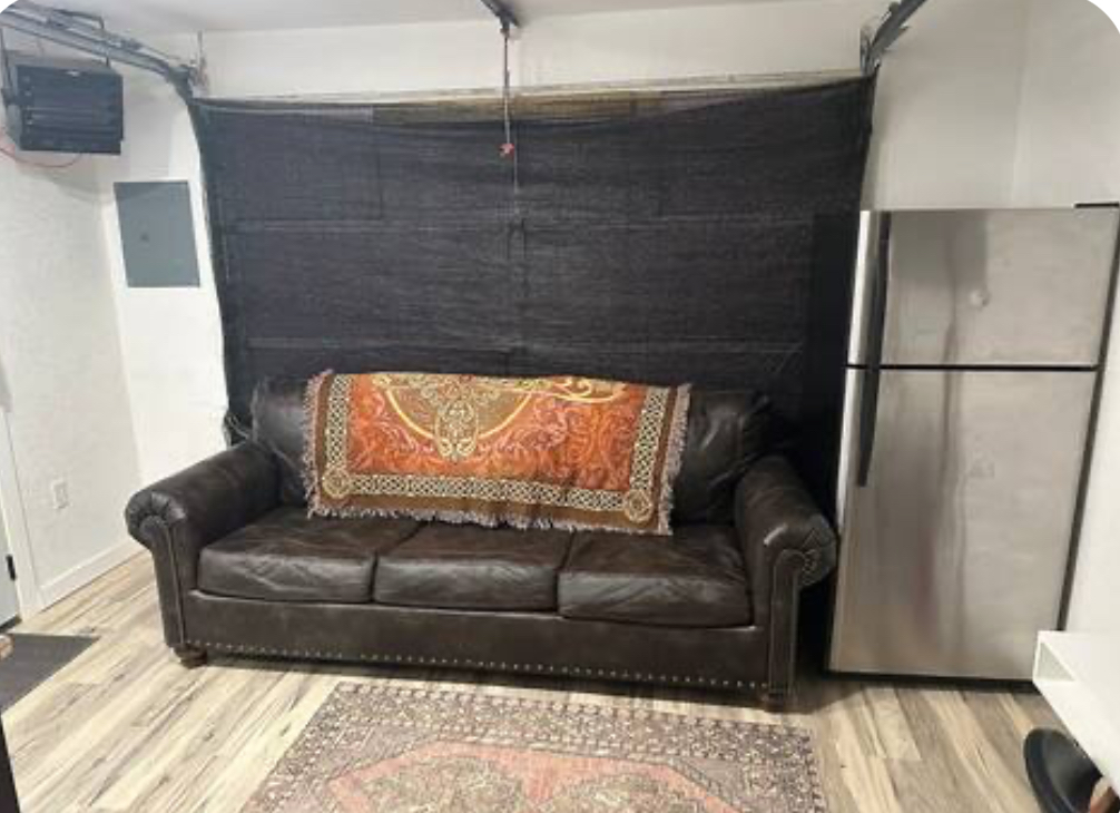 Airport / Downtown Guesthouse - Photo 5