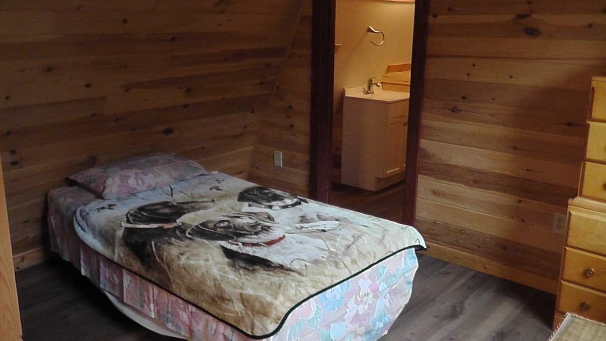 Creekside Chalet - Photo 10