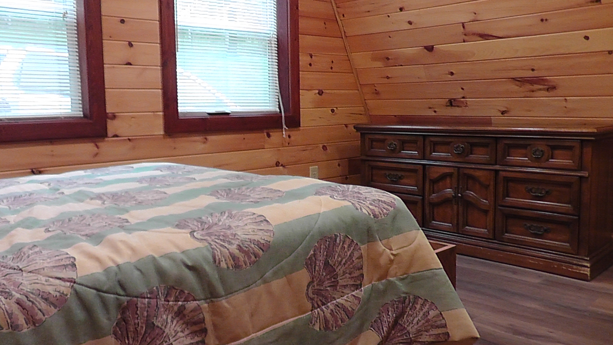 Creekside Chalet - Photo 7