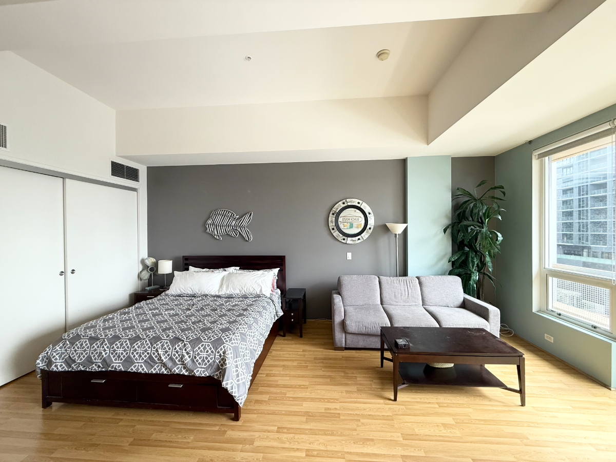 Urban Loft style floorplan fully furnished in Little Italy - Photo 6