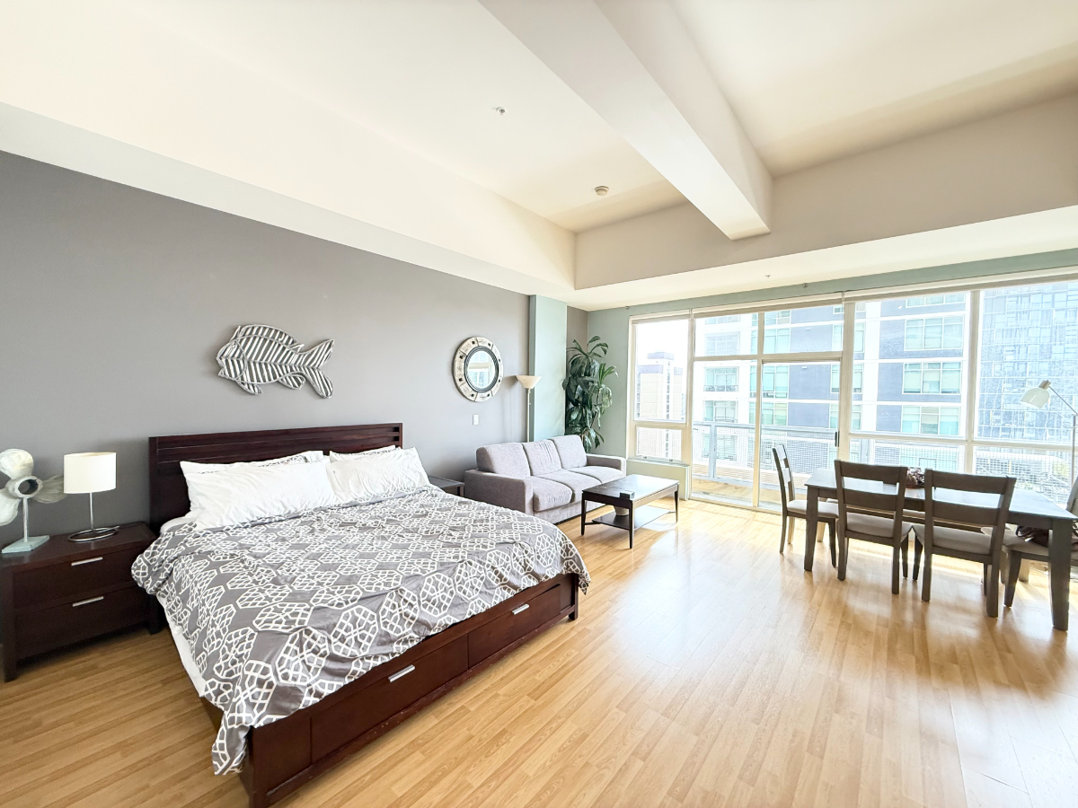 Urban Loft style floorplan fully furnished in Little Italy - Photo 5