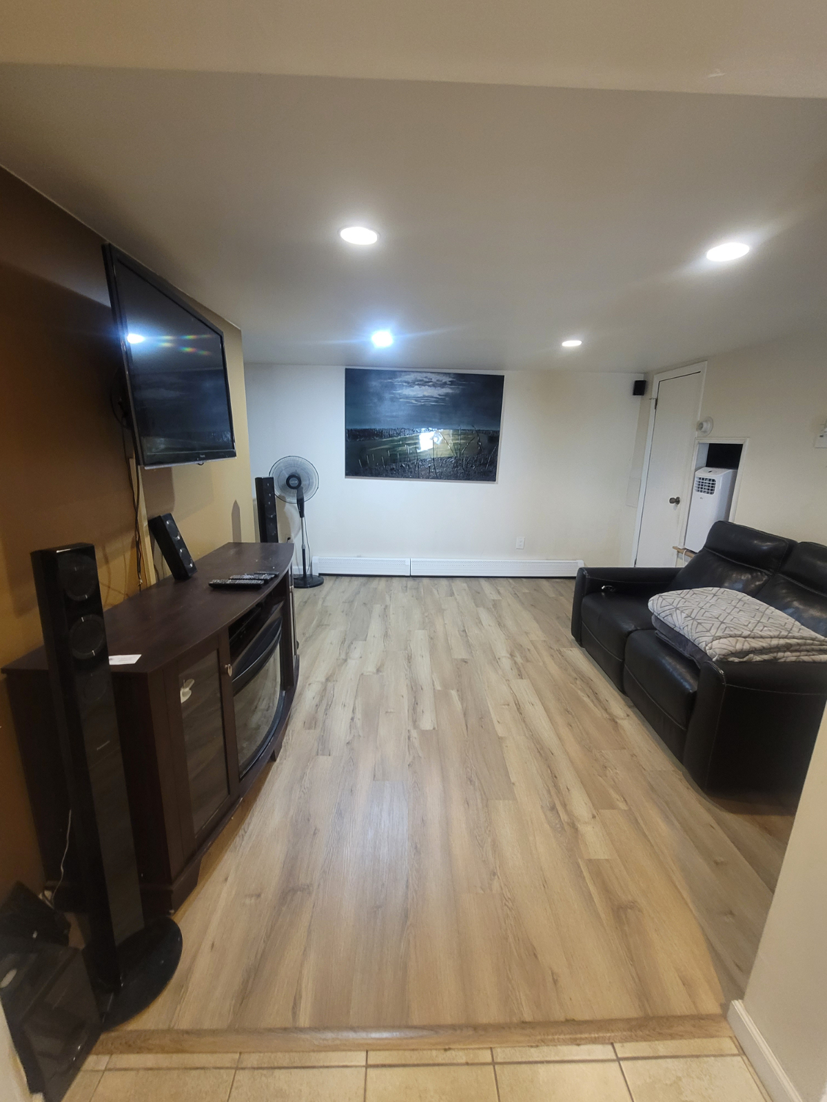 2 Bed Kitchen , Bath & Washing Machine/ Dryer - Photo 1