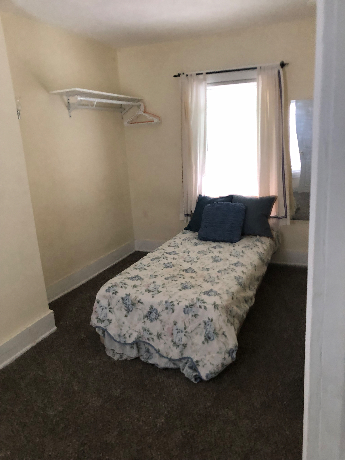 Cozy apartment near Main Street - Photo 5