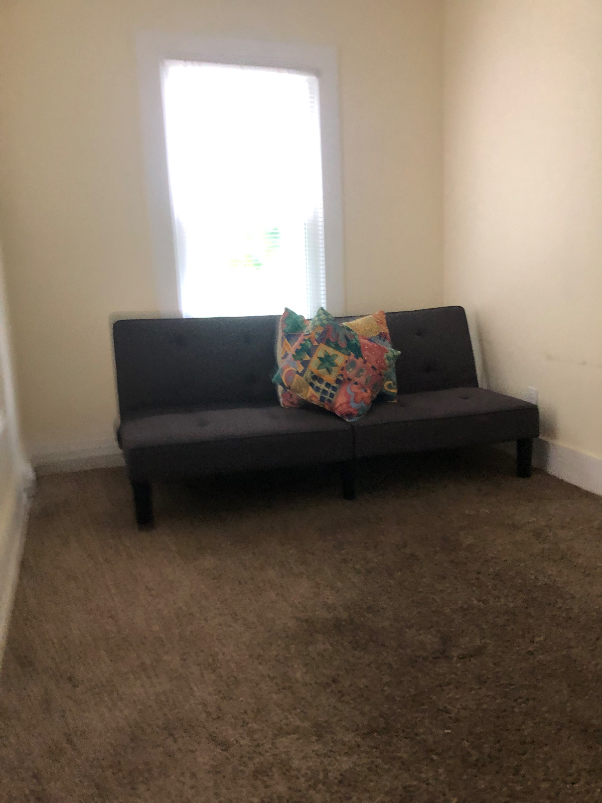 Cozy apartment near Main Street - Photo 10