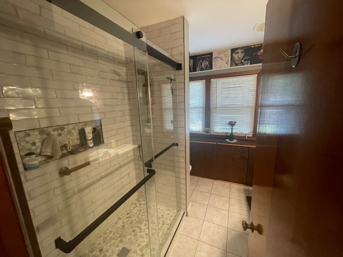 1 Bedroom South Burlington - Photo 5