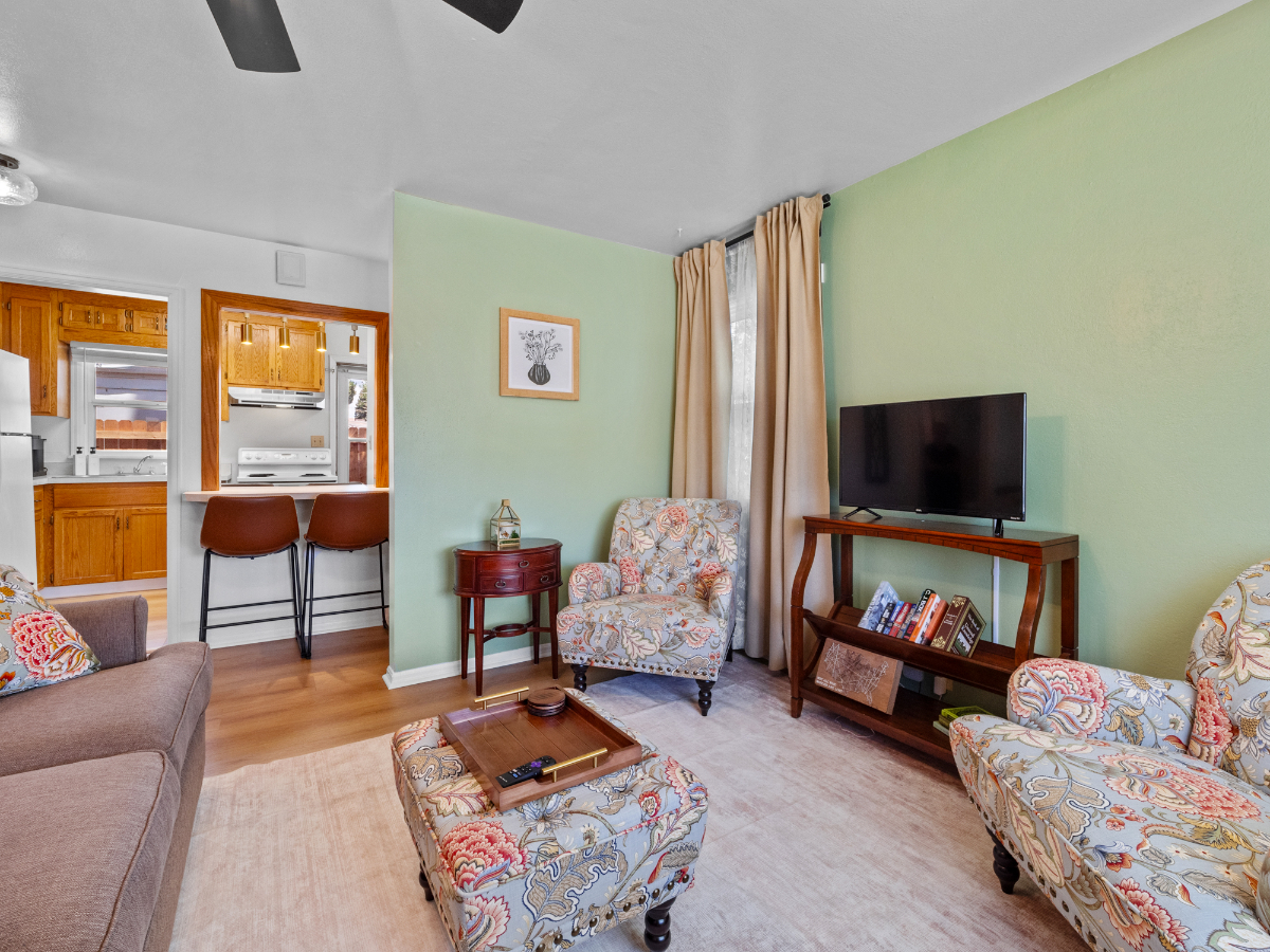 Harney Cottage - 2 BR, 1 BA, Pet-Friendly - Photo 12