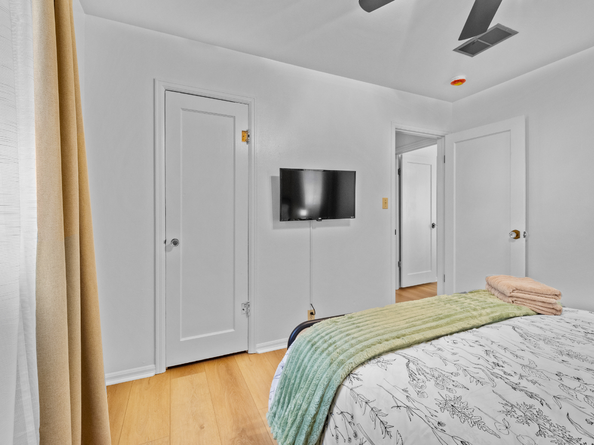 Harney Cottage - 2 BR, 1 BA, Pet-Friendly - Photo 9