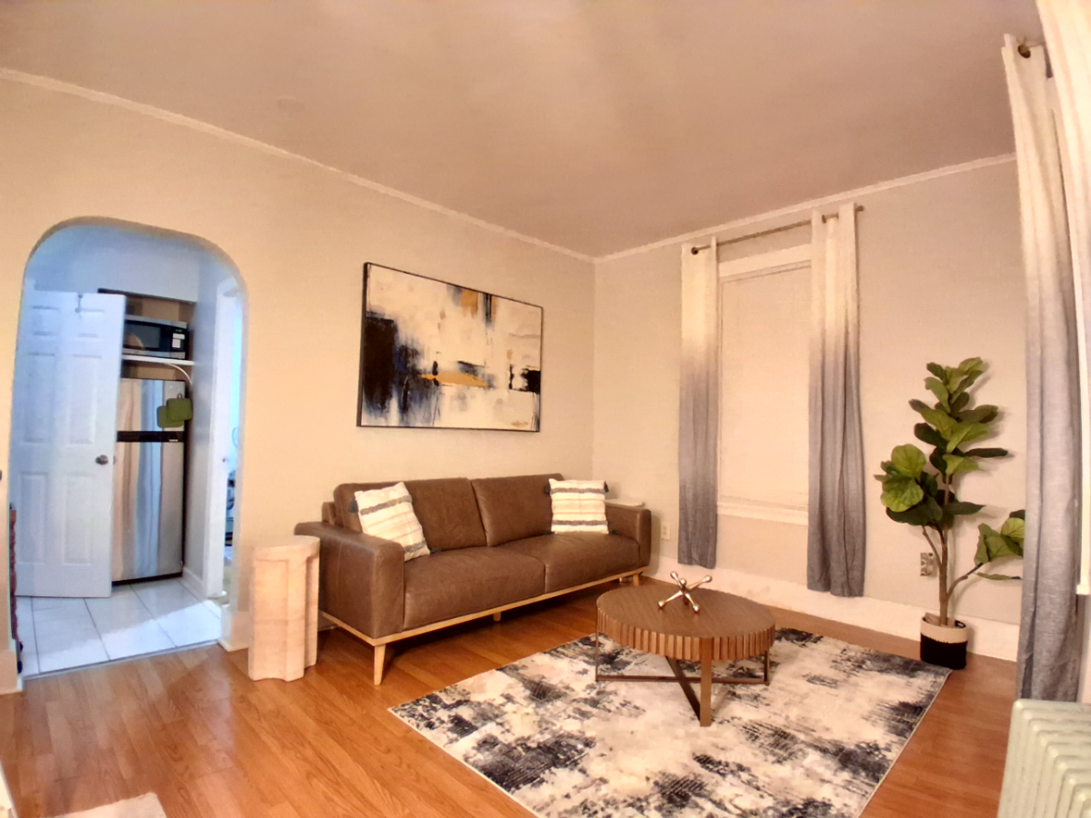 Cozy Nook in West Side Buffalo Near Medical Corridors - 1 BRM - Photo 1