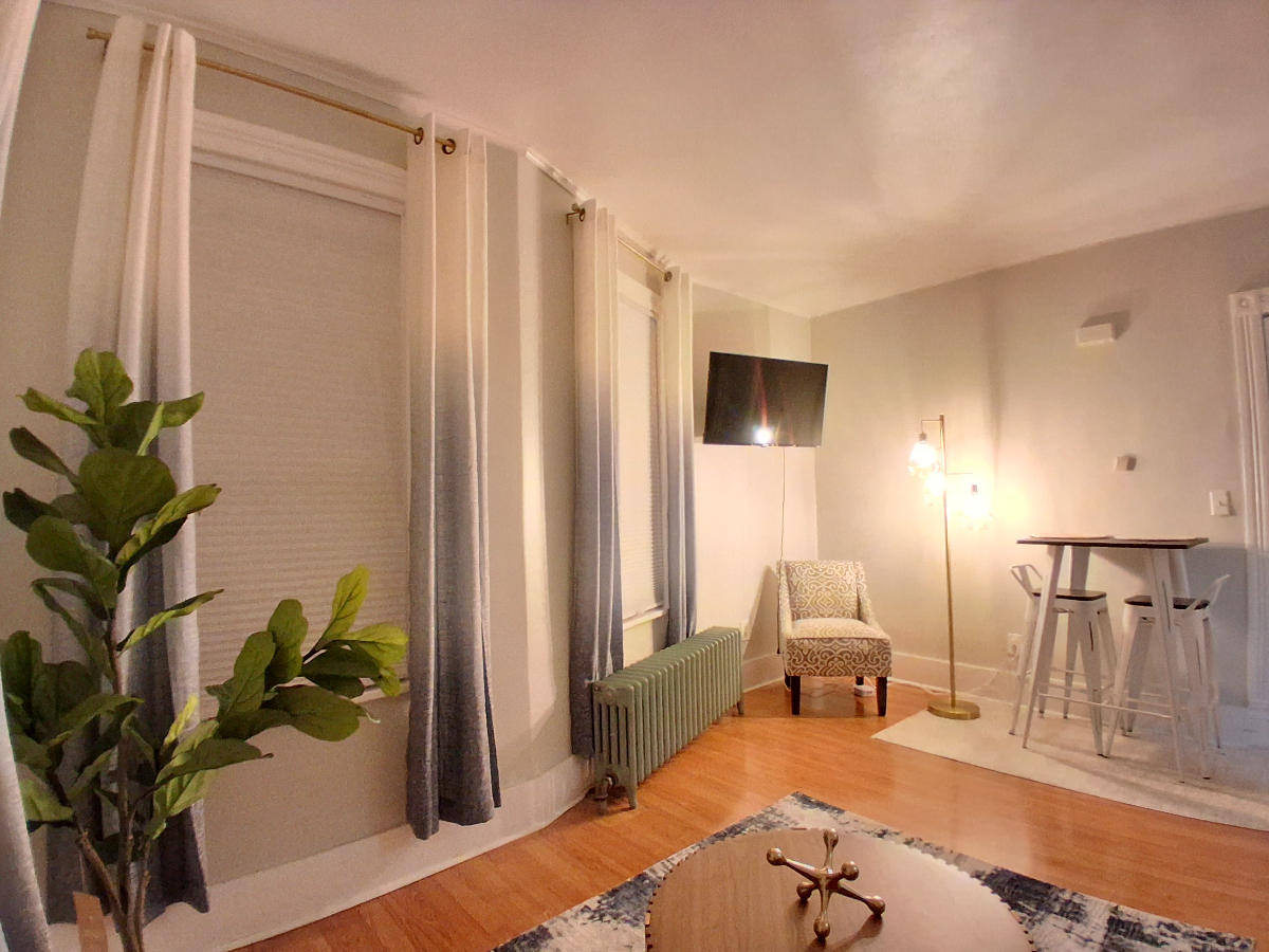 Cozy Nook in West Side Buffalo Near Medical Corridors - 1 BRM - Photo 3