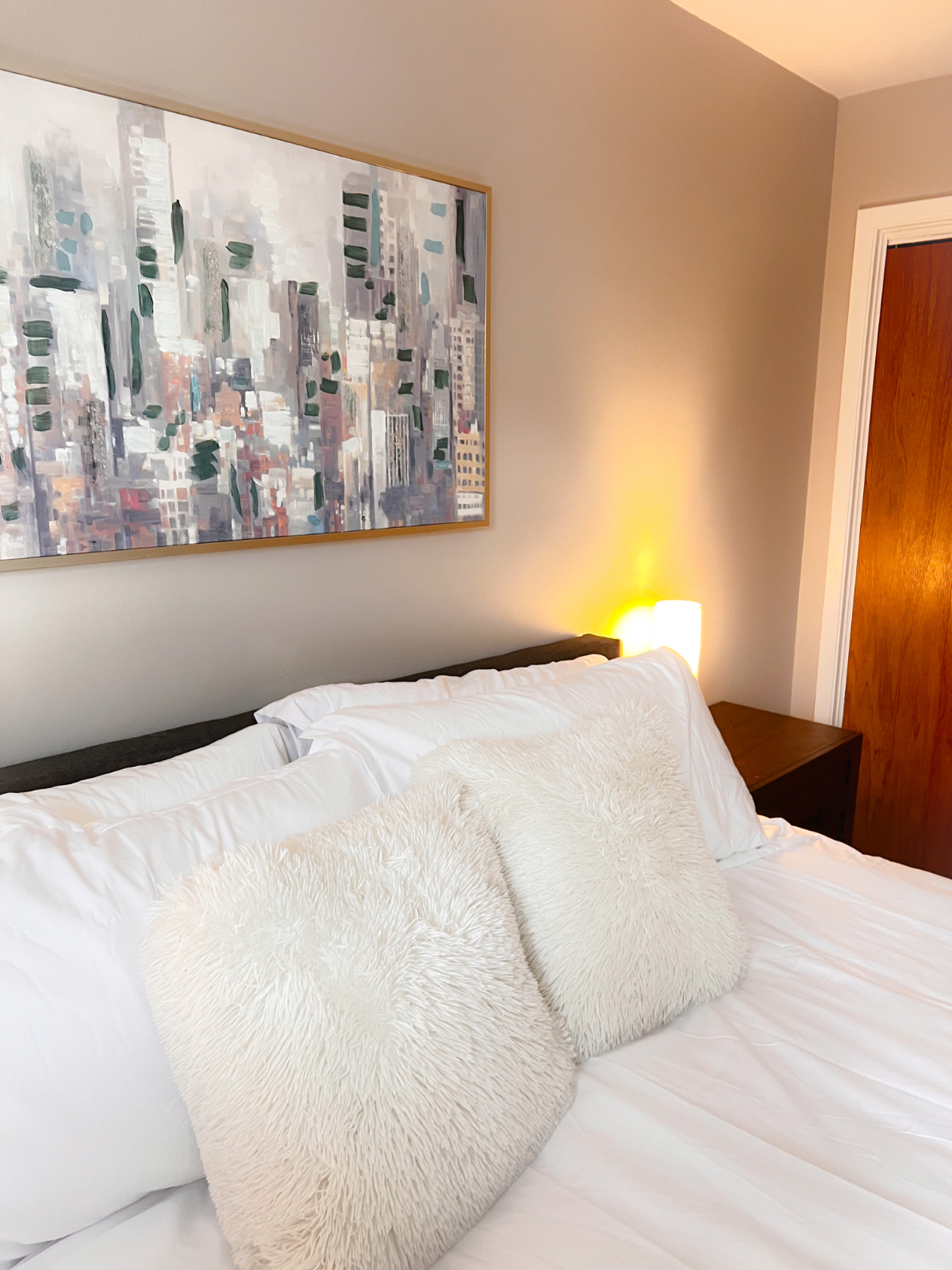 2 Bedroom Downtown Condo - Walk to UVM Medical Center - All Utilities & Parking included - Photo 12