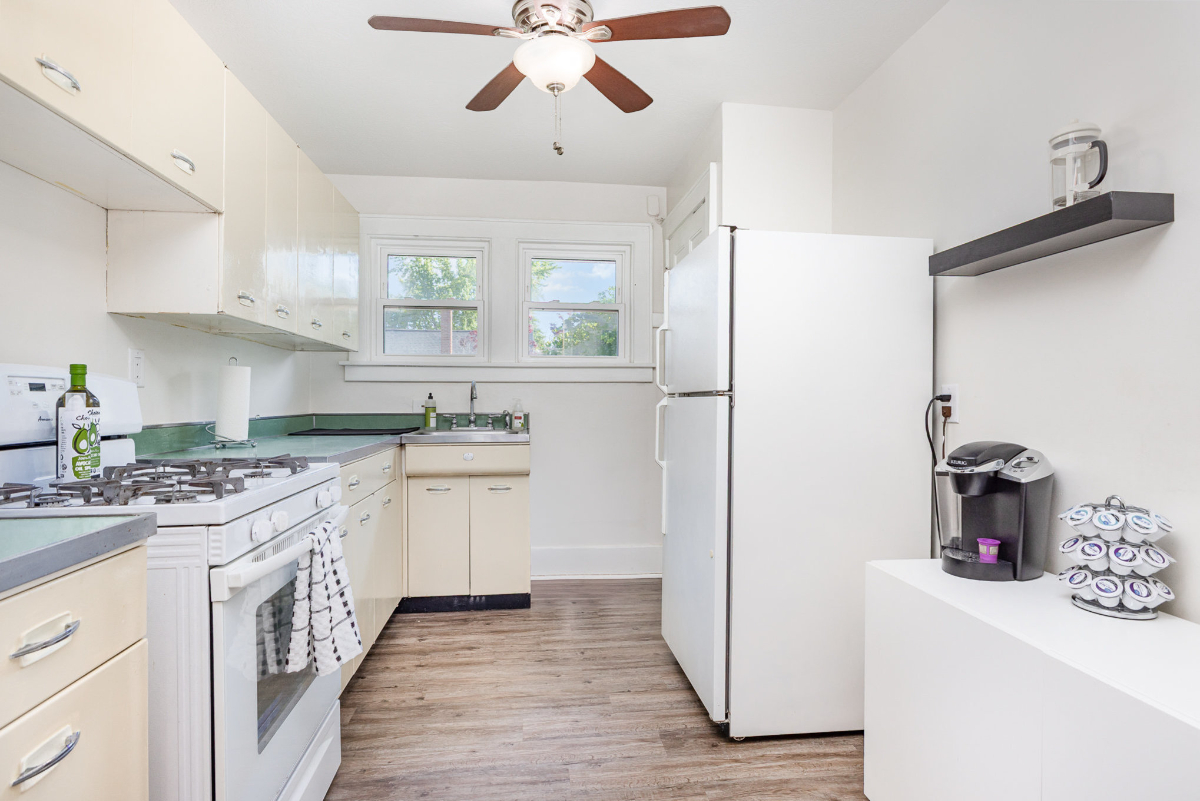 Cozy 2BD Retreat - North Winton Village - Photo 3