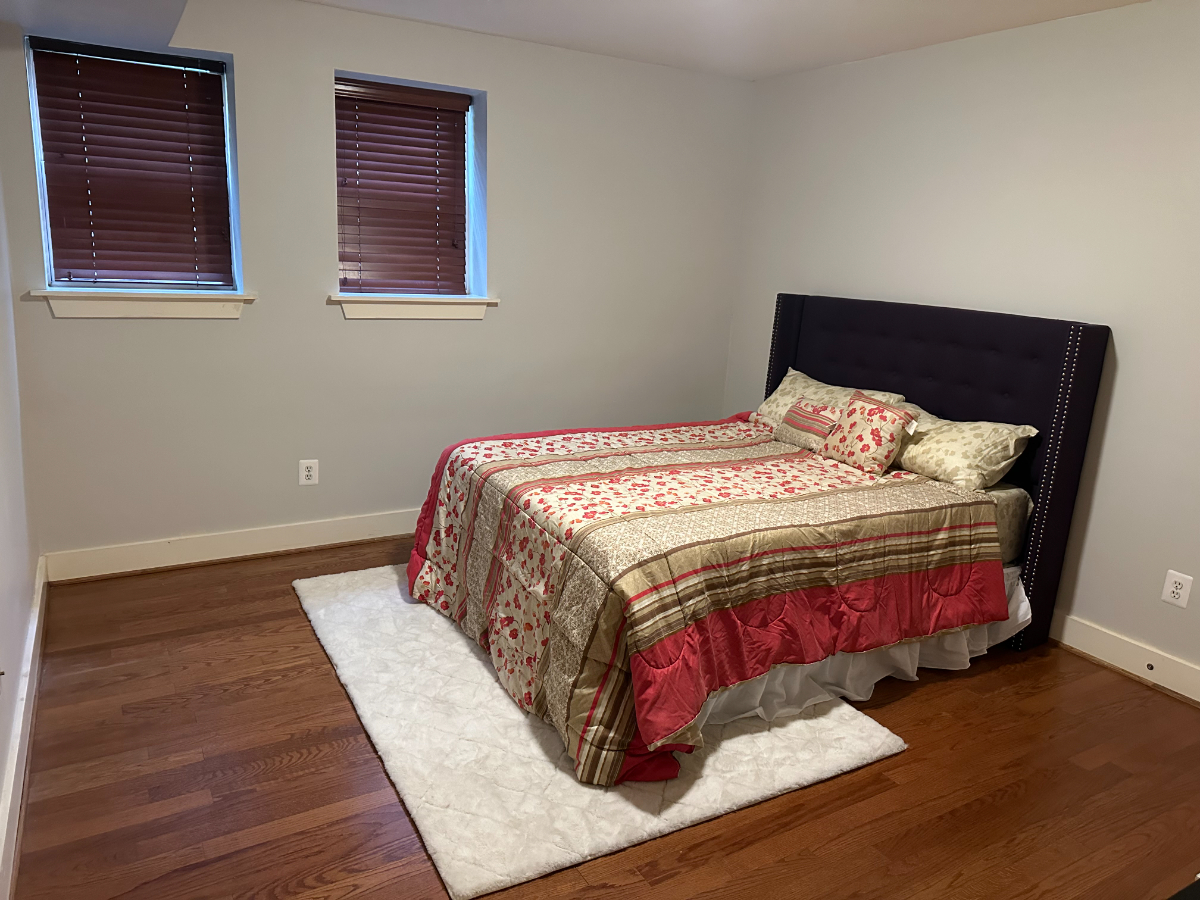 Stylish 1-Bed Condo on Embassy Row with Rooftop Lounge, In-Unit Laundry, and All Utilities Included - Photo 9