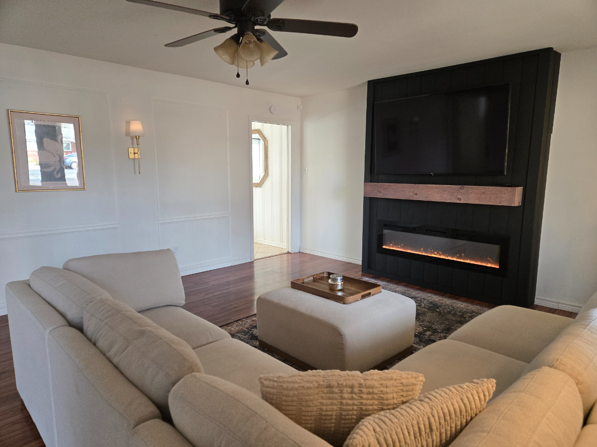 Mid-Century Modern 3BR Home near Medical District/Pet Friendly/Fast Wi-Fi - Photo 7