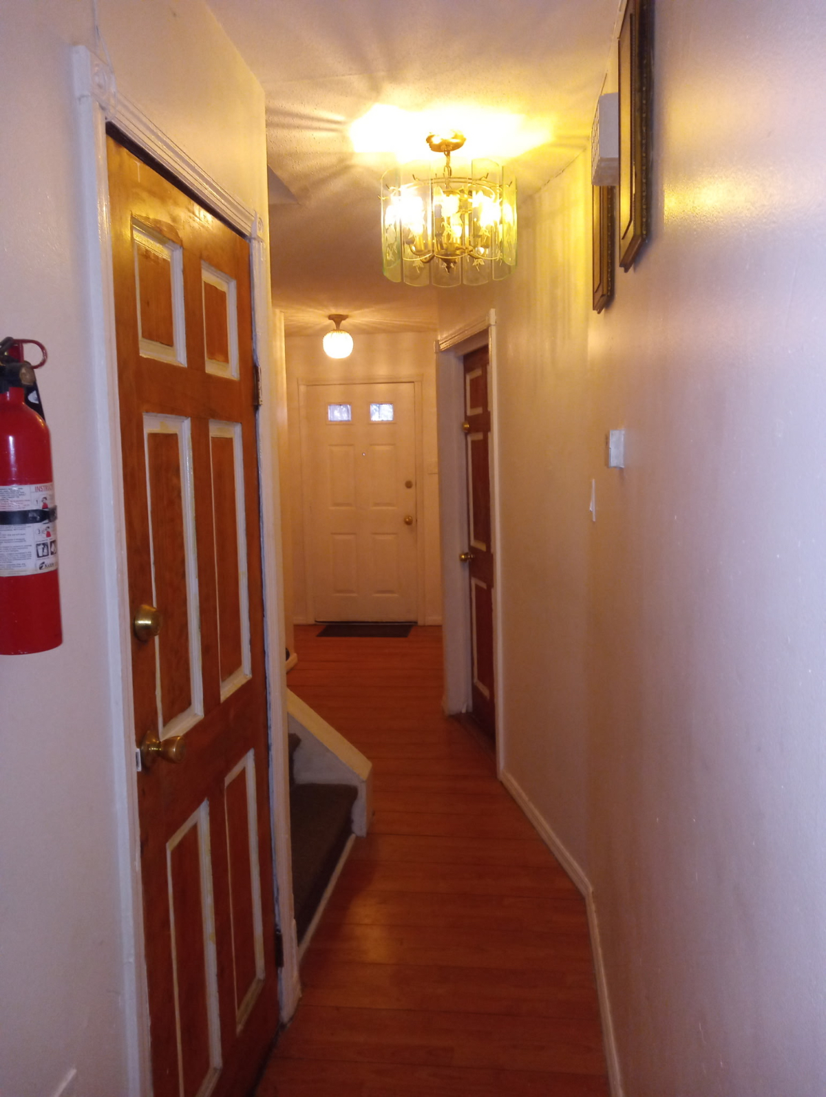 Private Rooms in Quiet Furnished 2 Floor Home Near Hospitals & Transit - Photo 5