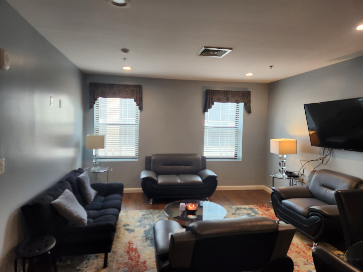 1 bedroom fully furnished apartment found in DC across the convention center. - Photo 11