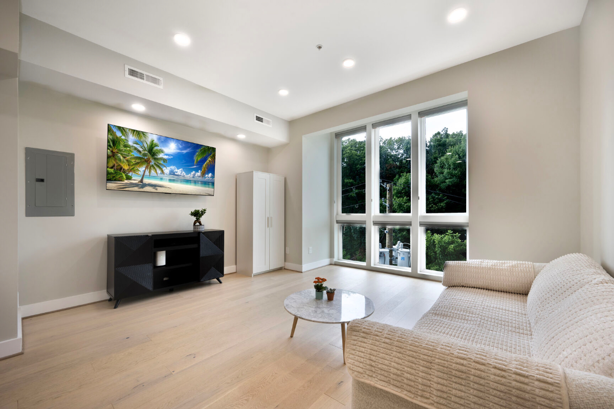 Penthouse condo in NE DC - Photo 4