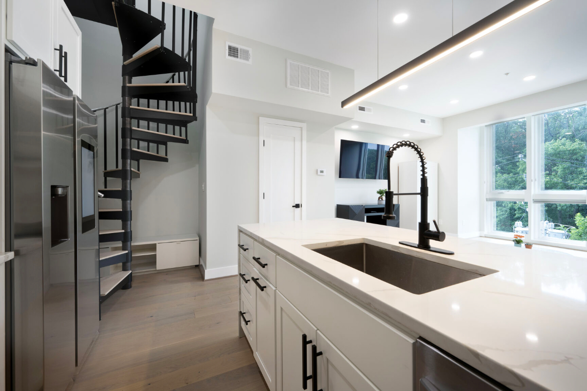 Penthouse condo in NE DC - Photo 6