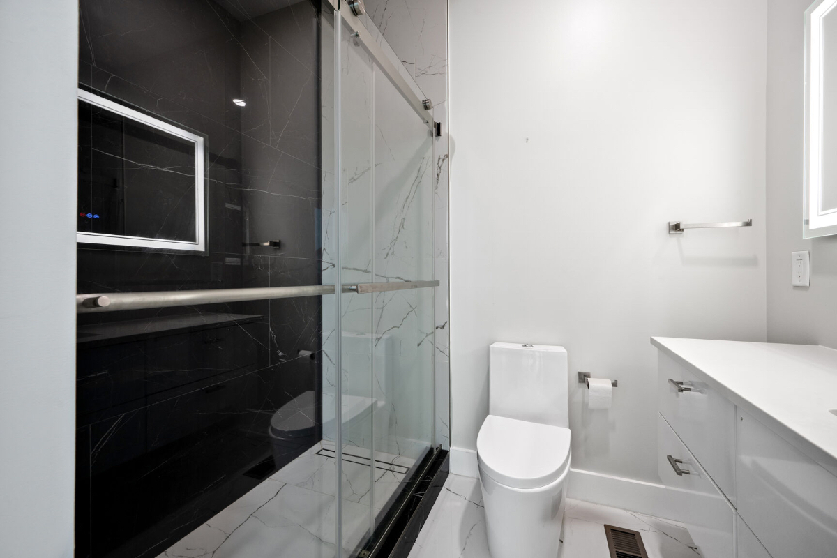 Penthouse condo in NE DC - Photo 9