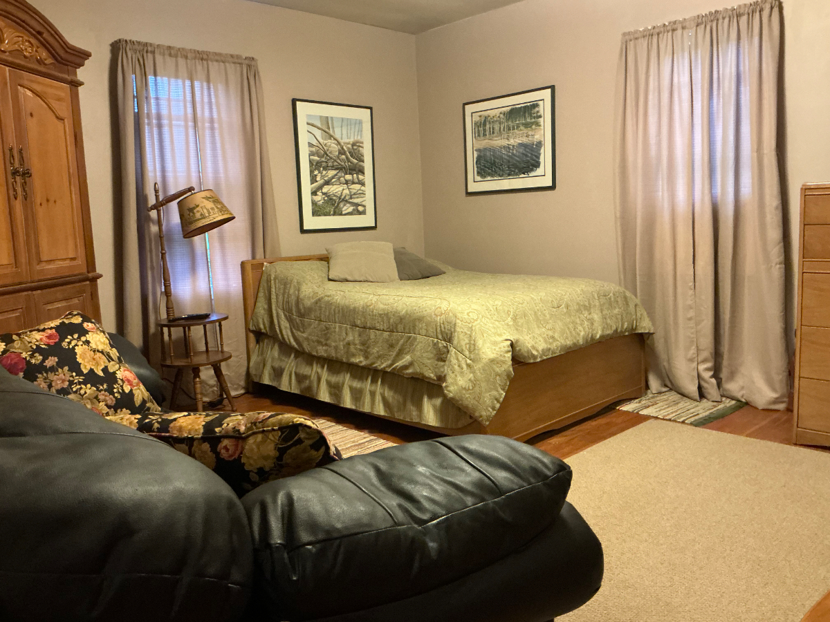 Retro Retreat by the Creek - Photo 5